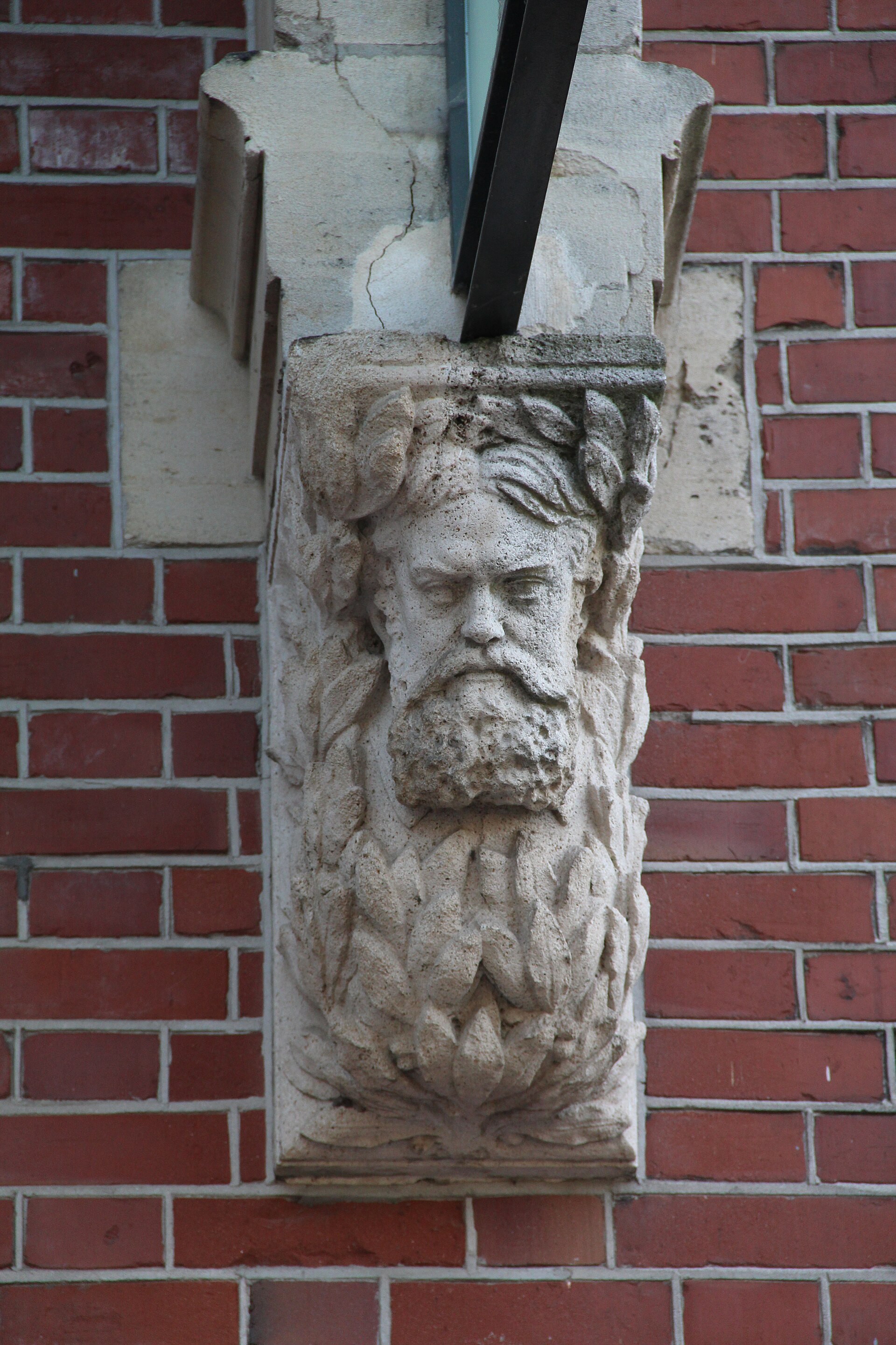 Victor de Stuers at north front Rijksmuseum Amsterdam.jpeg