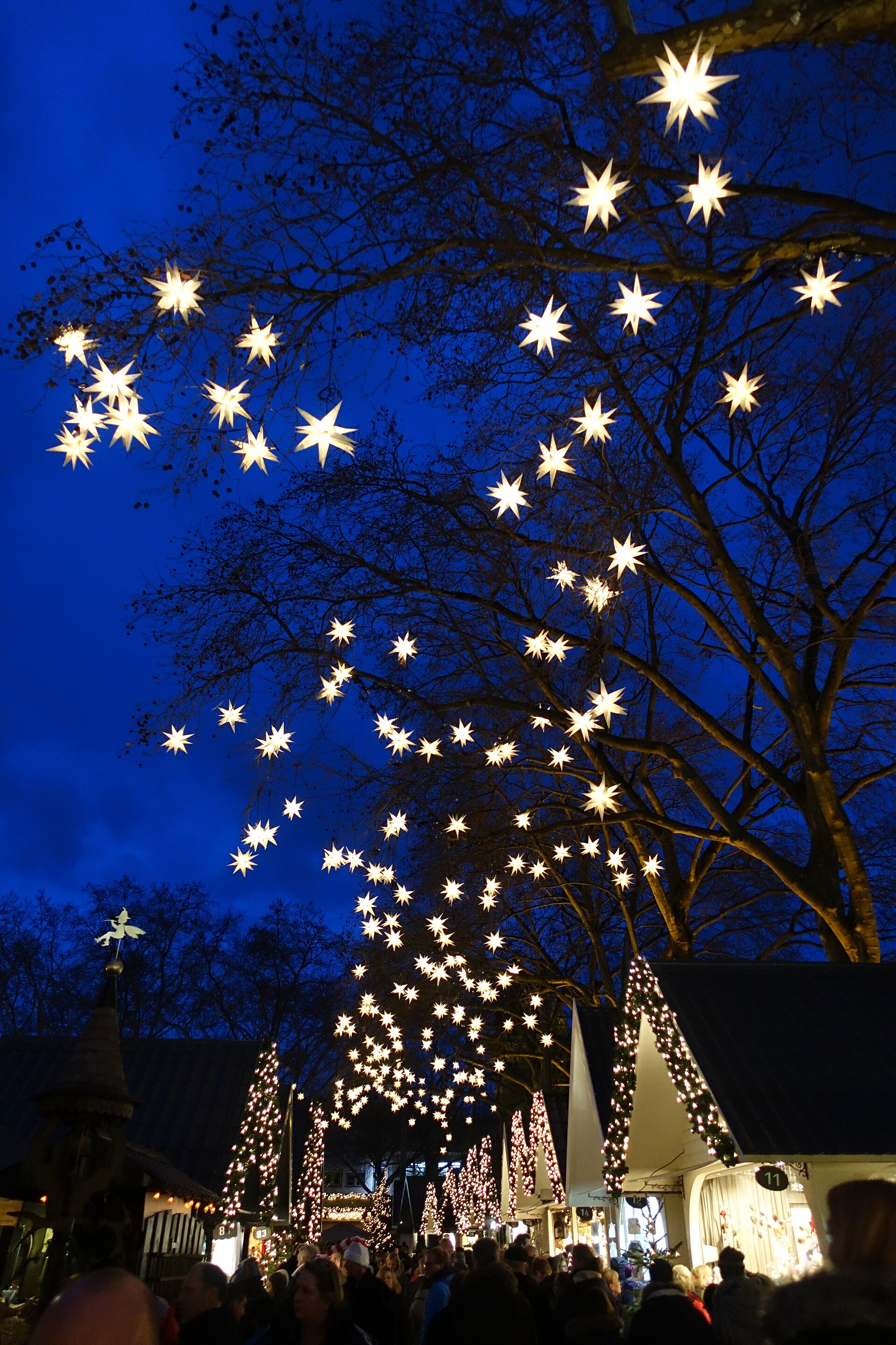 Christmas market - Cologne, Germany - DSC00359.jpg