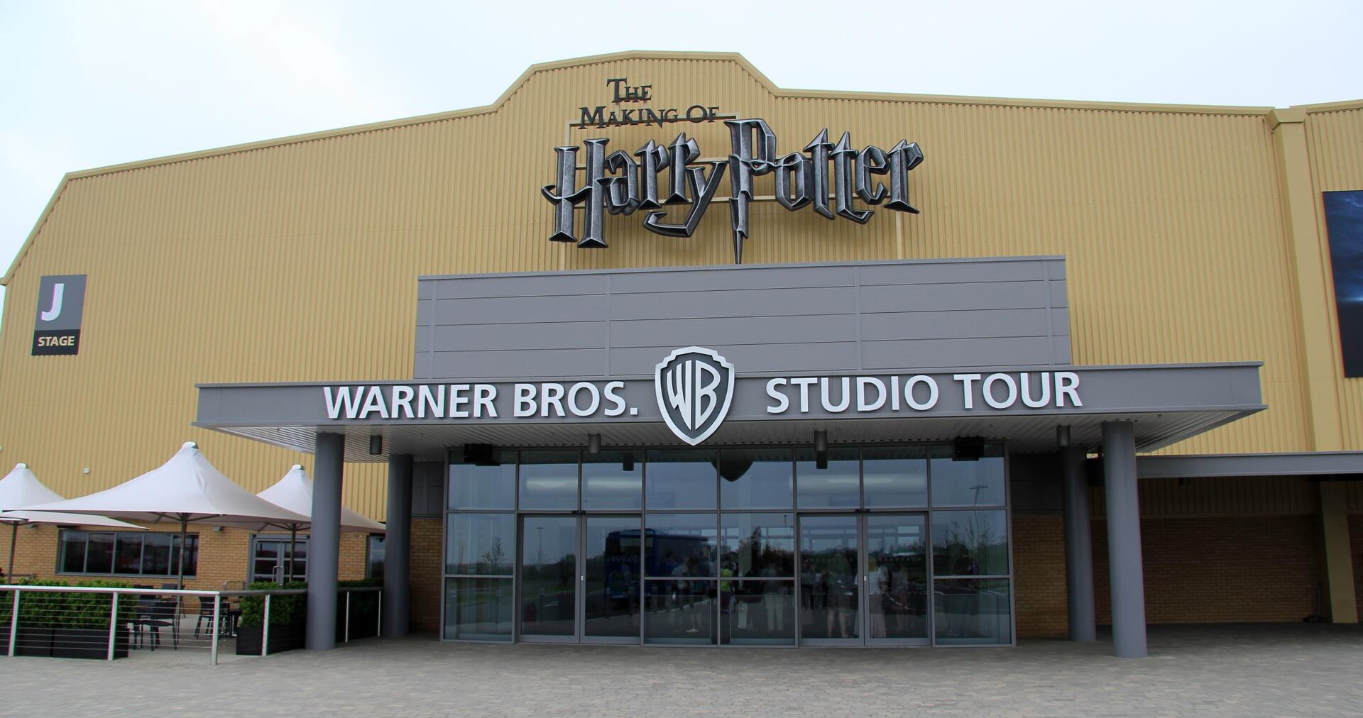Harry Potter Leavesden entrance.jpg
