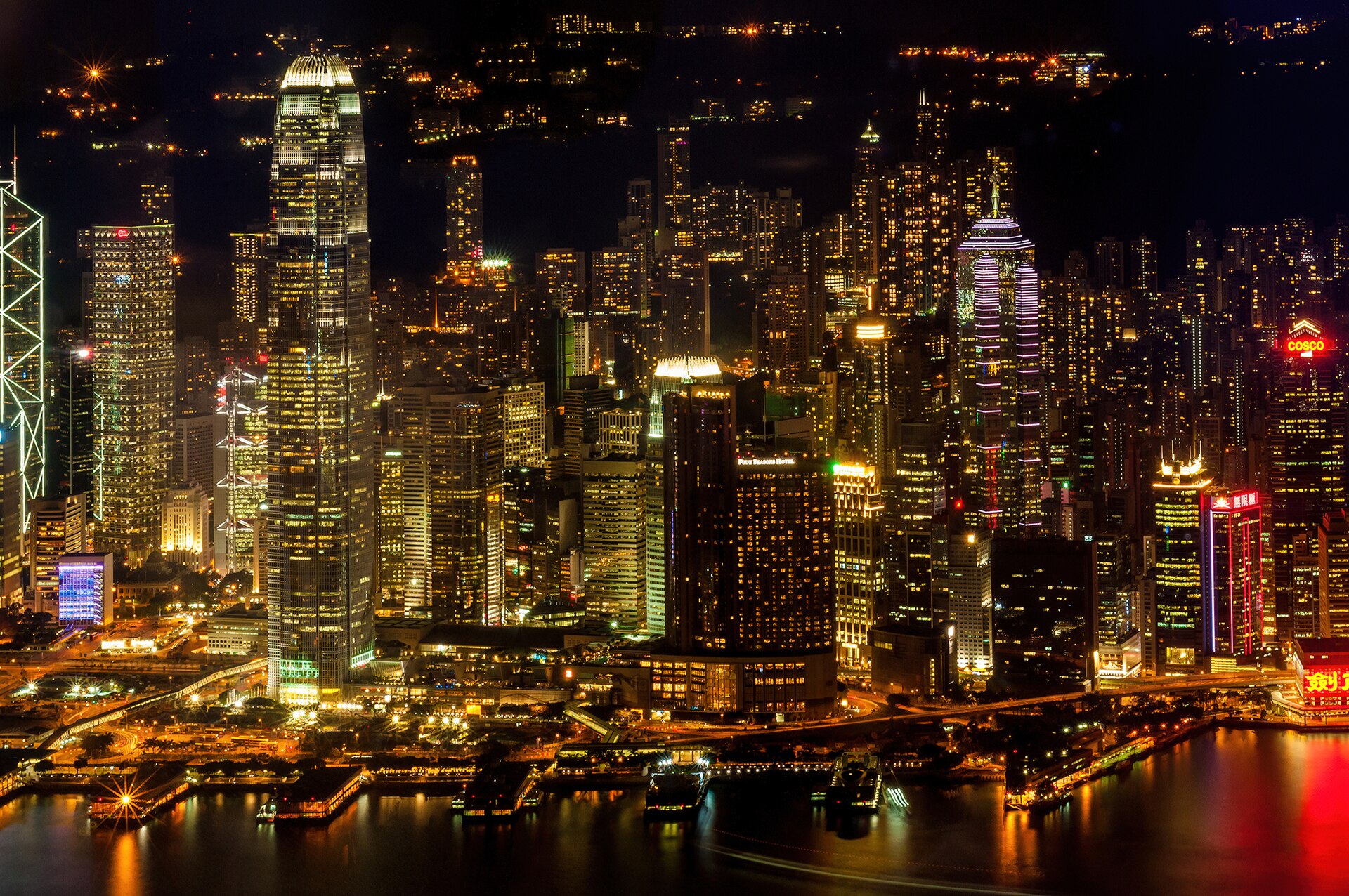 Victoria Harbour skyscrapers.jpg