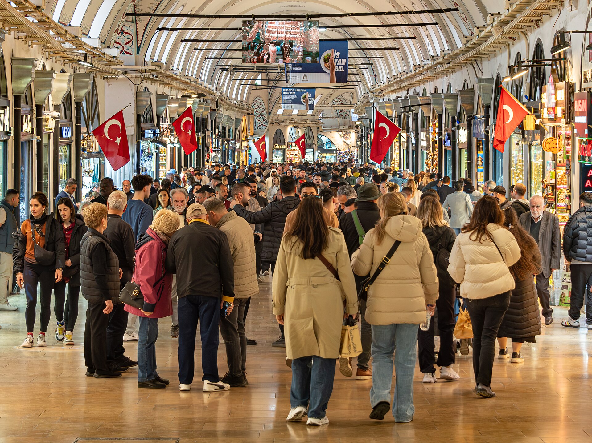 Istanbul - Grand Bazaar (55107617958).jpg
