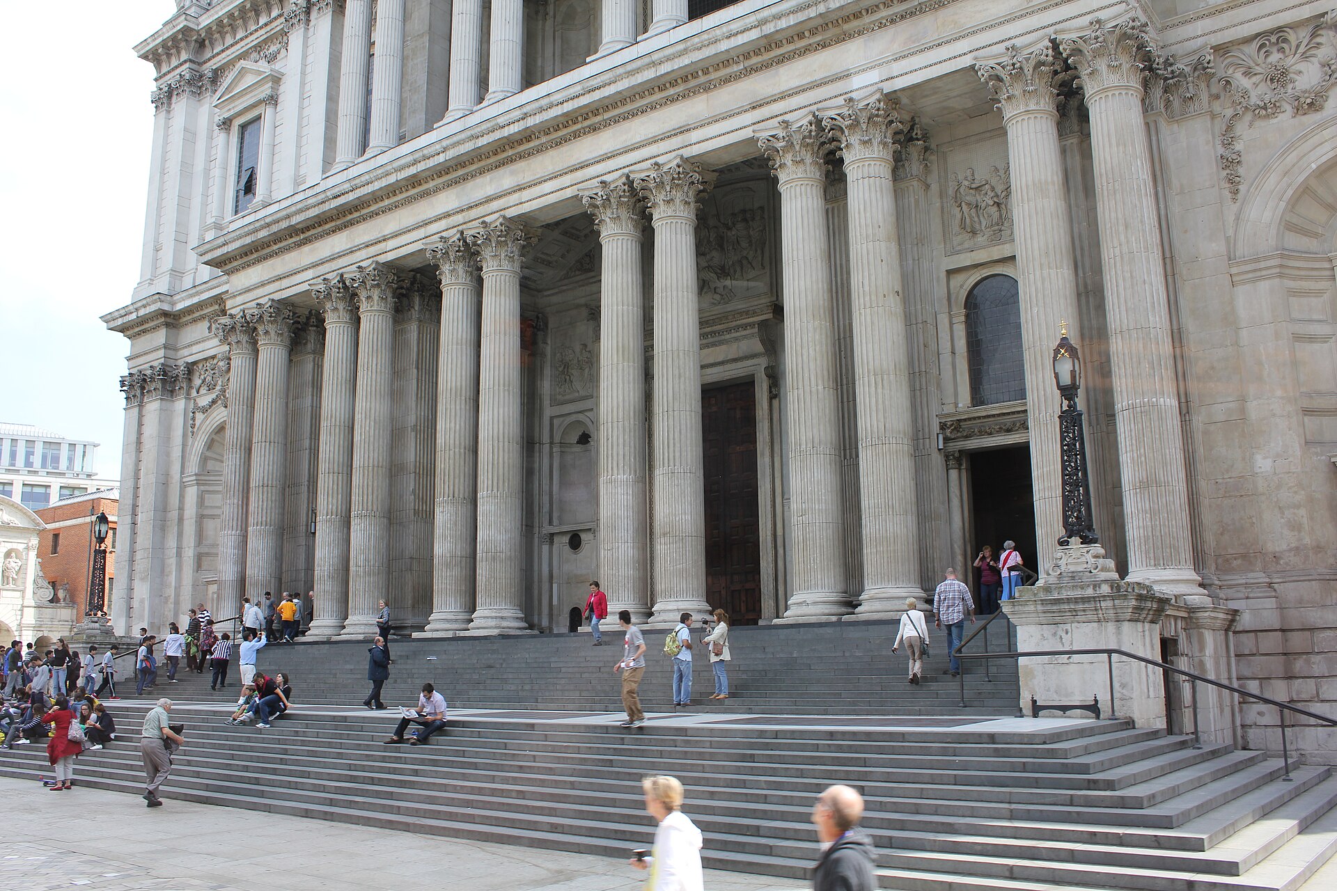 Saint Paul London 2011 3.jpg