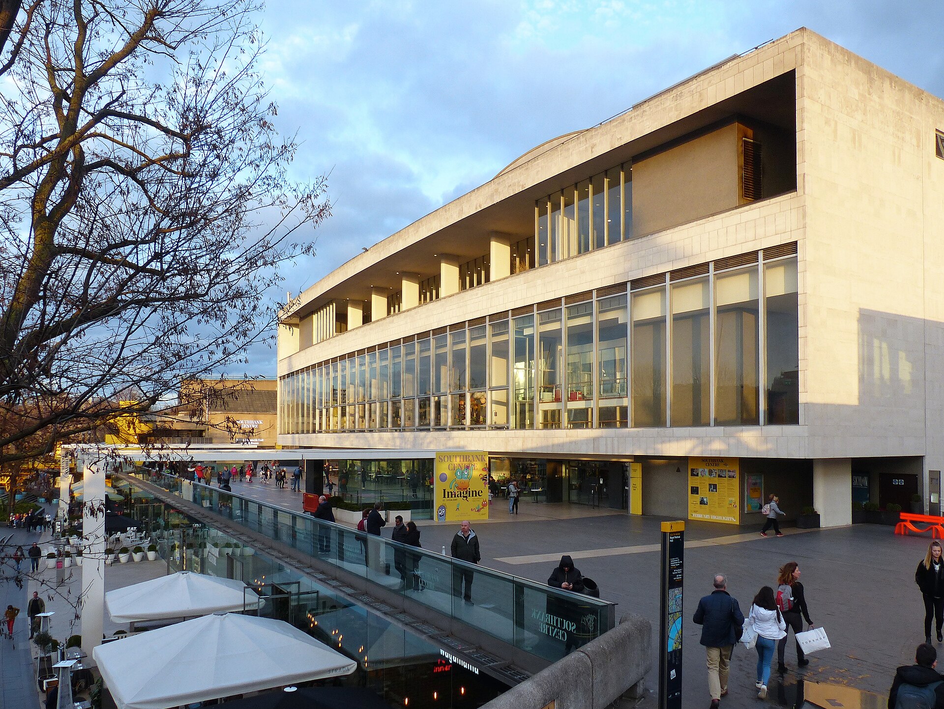 London's Royal Festival Hall Bathed In Winter Sunshine. Geograph.org.uk - 7112890-edit.jpg