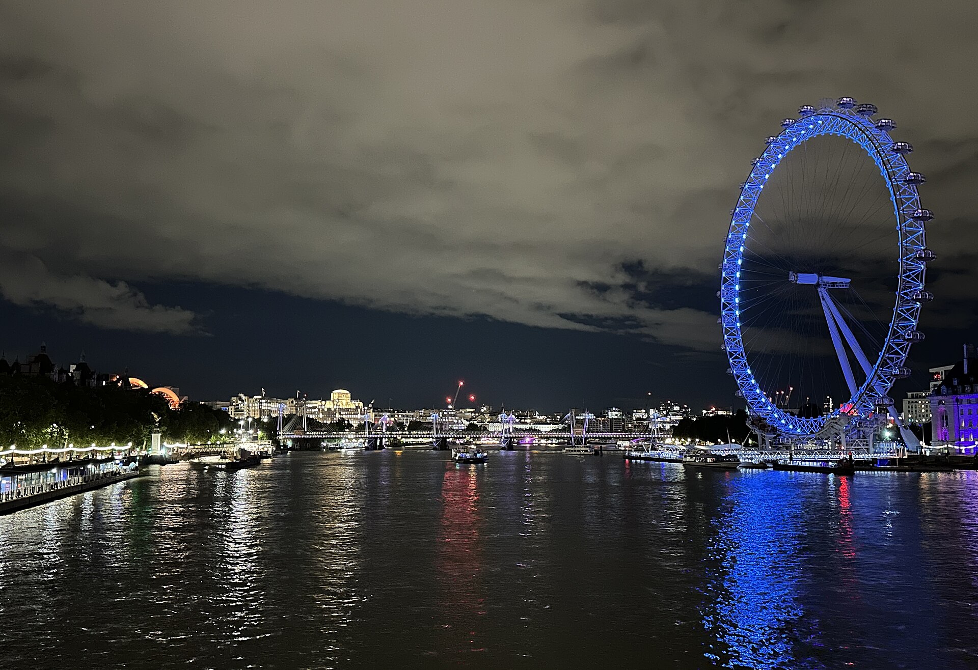 London Eye and the River Thames at night.jpg