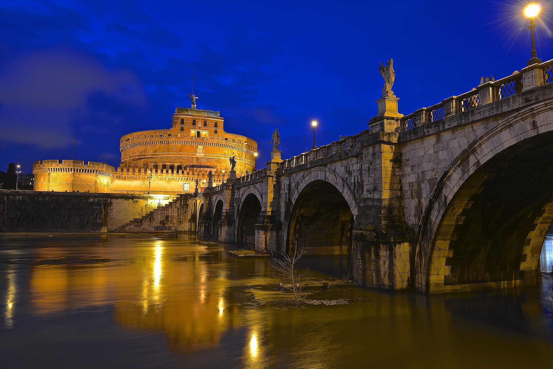 Castel Sant Angelo - Rome (8603293859).jpg