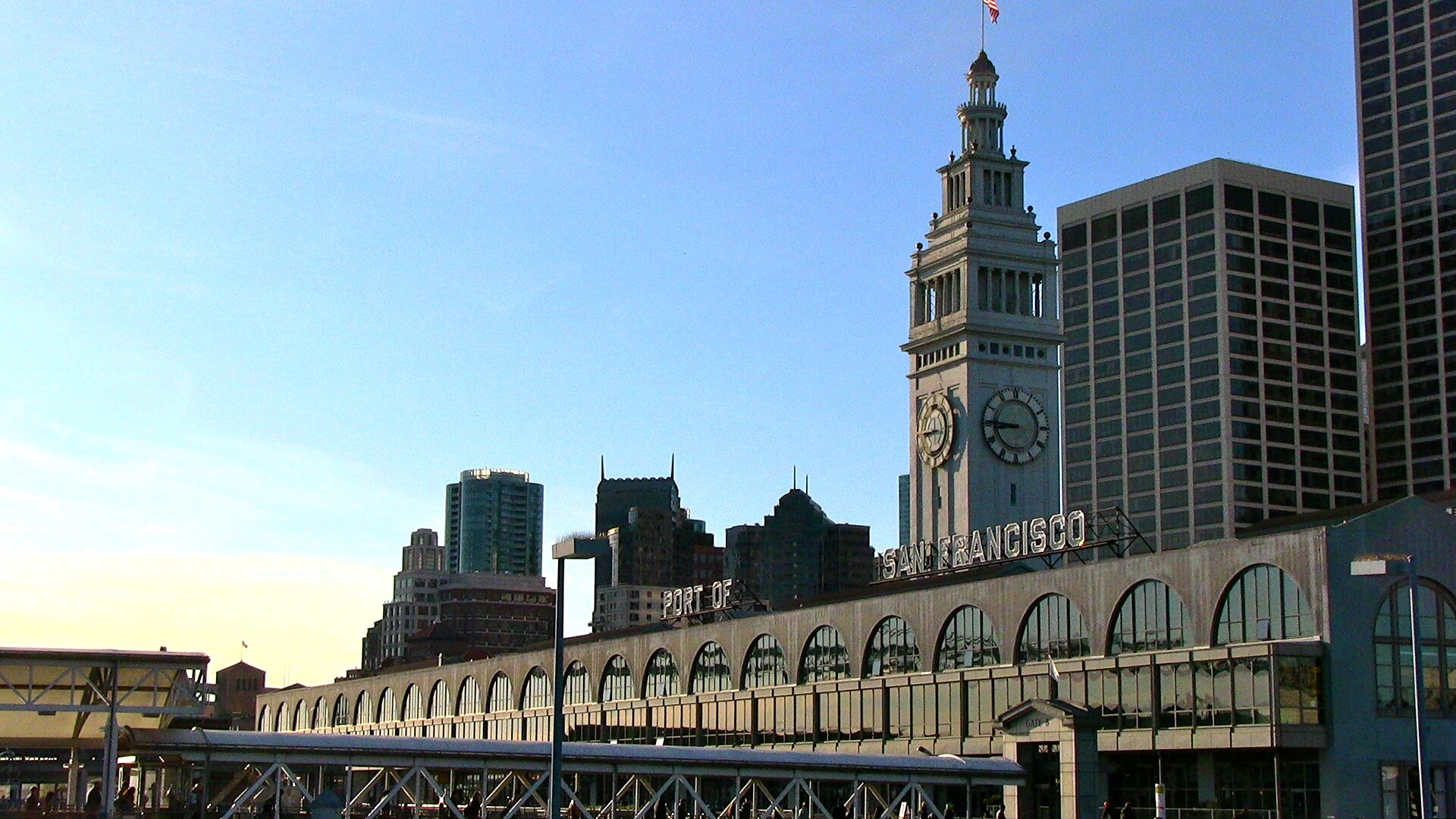 Port of San Francisco, Ferry Building Clock Tower and Waterfront, 5 December, 2011.JPG