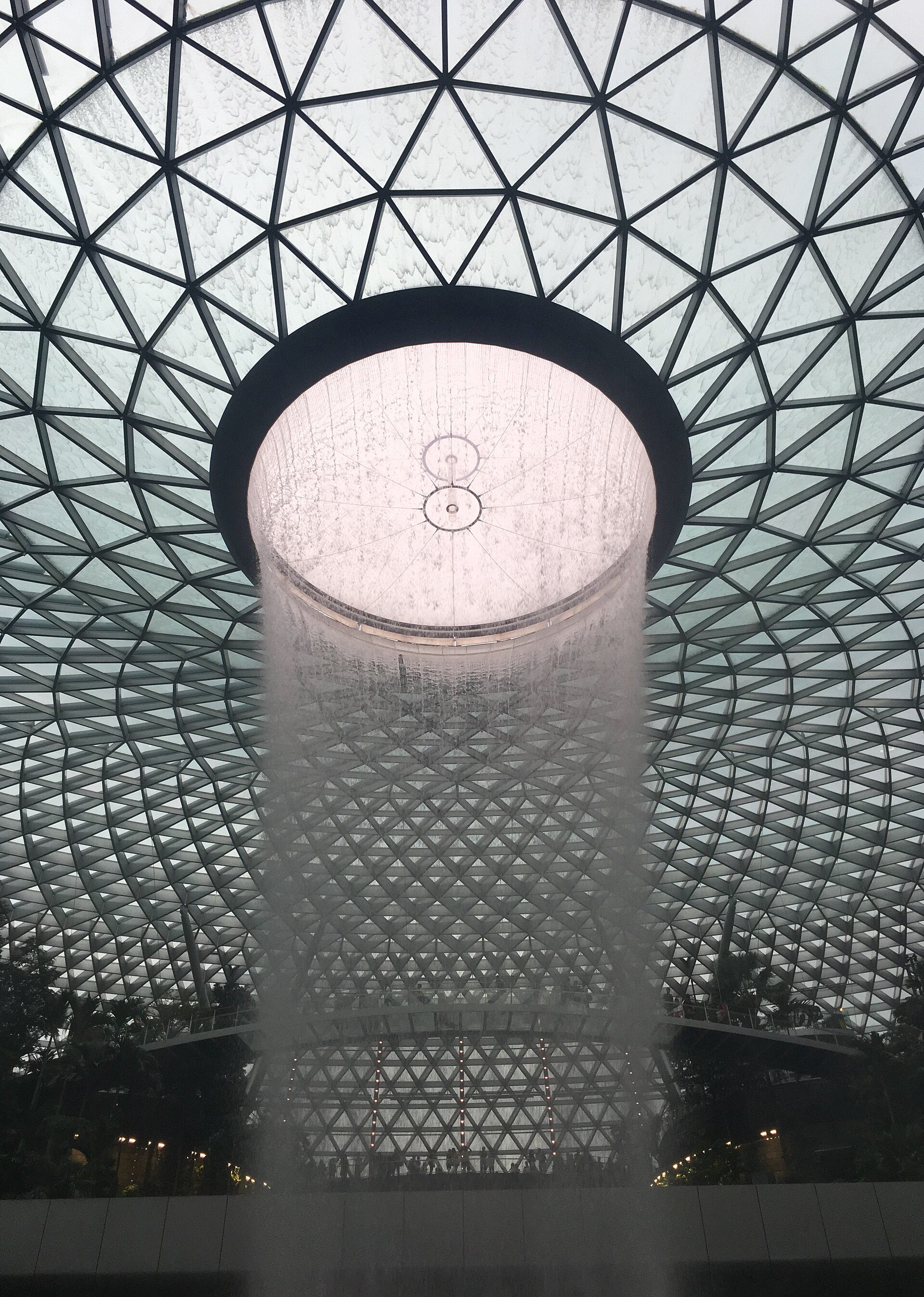 Jewel Changi Airport waterfall.jpg