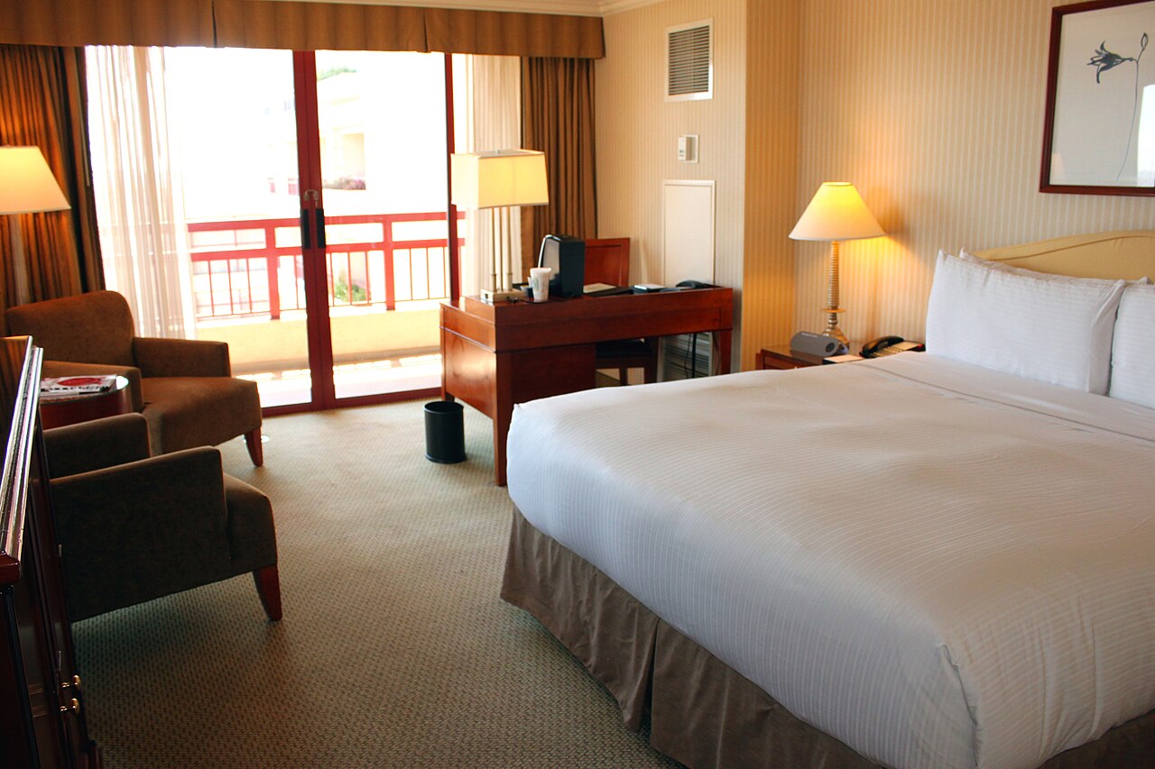 Deluxe King Bed with Balcony