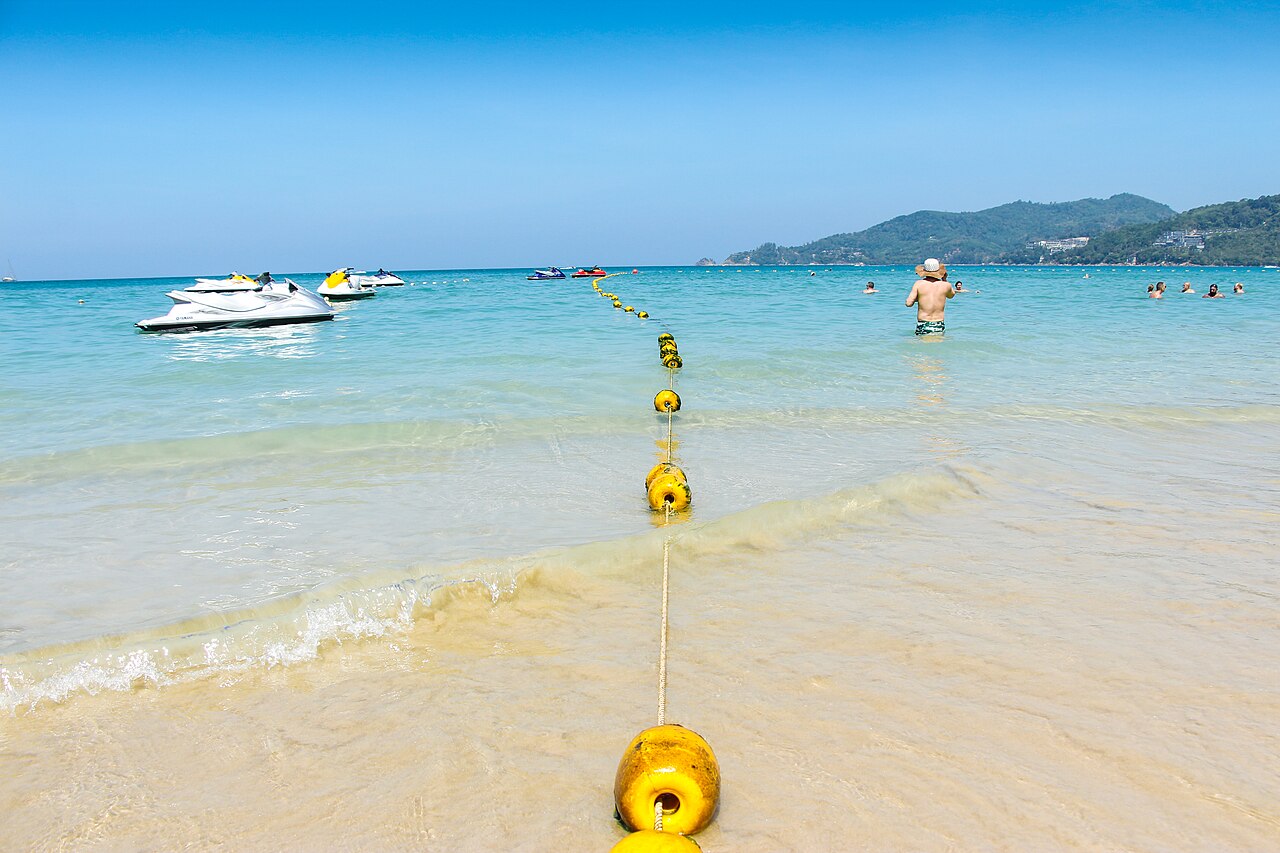 111856 Phuket beach -