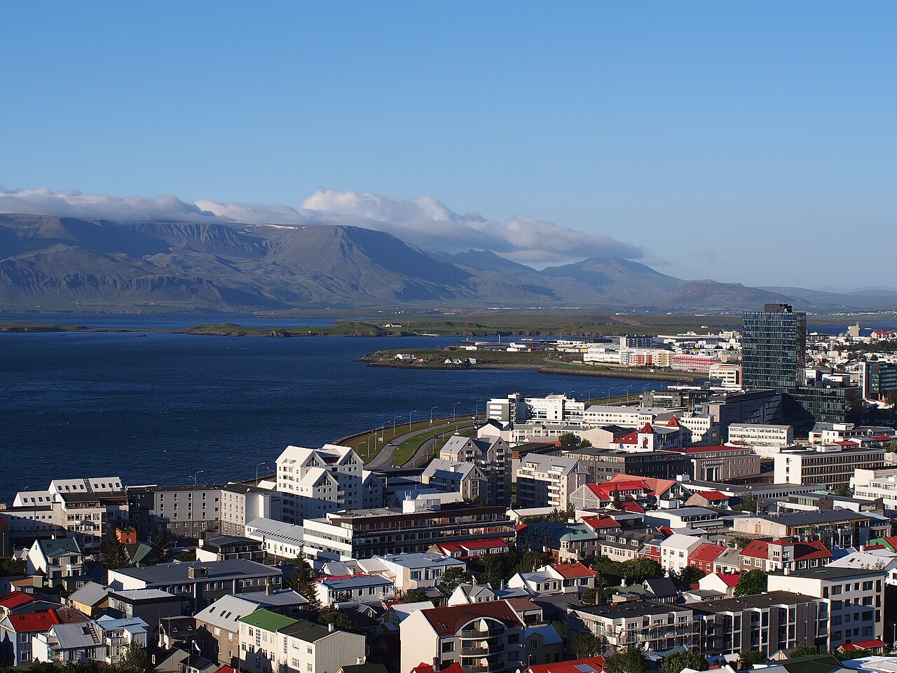 City View of Reykjavik from Hallgrímskirkja - 2013.08 - panoramio